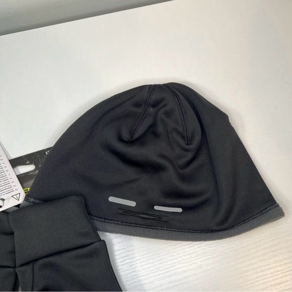 Nike Running Therma Women's Hat and Glove Set, Small/XS - Picture 6 of 10
